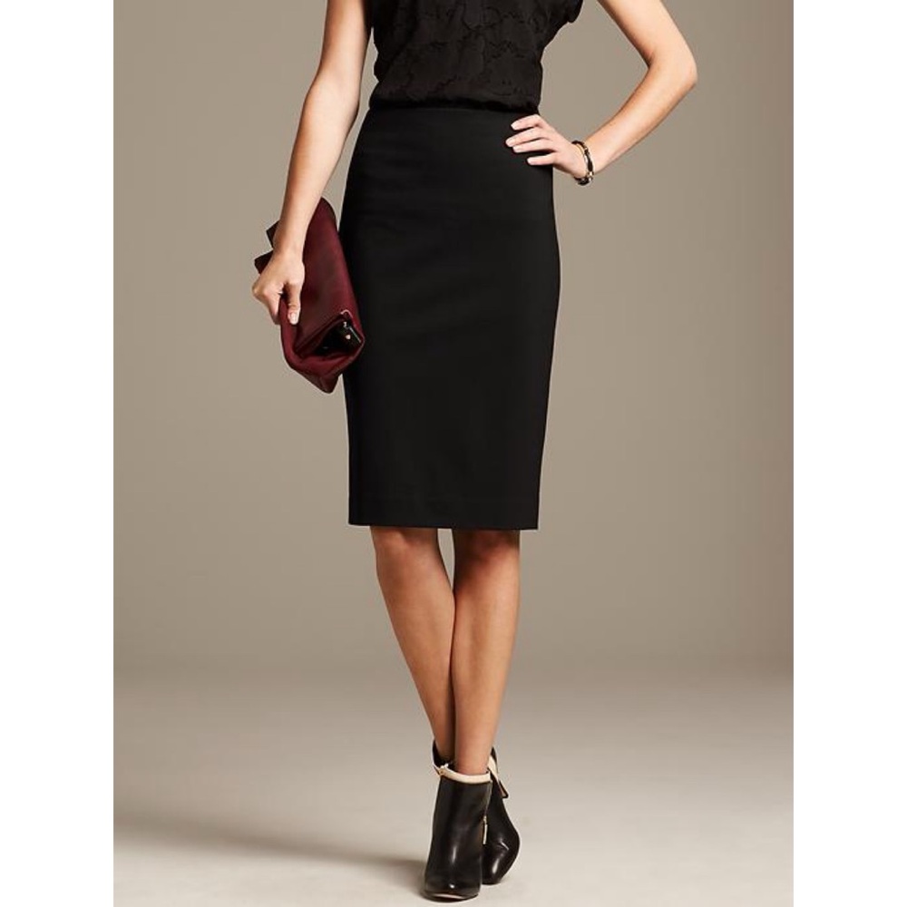 ❤️ Banana Republic Black Stretch Ponte Pencil Skirt